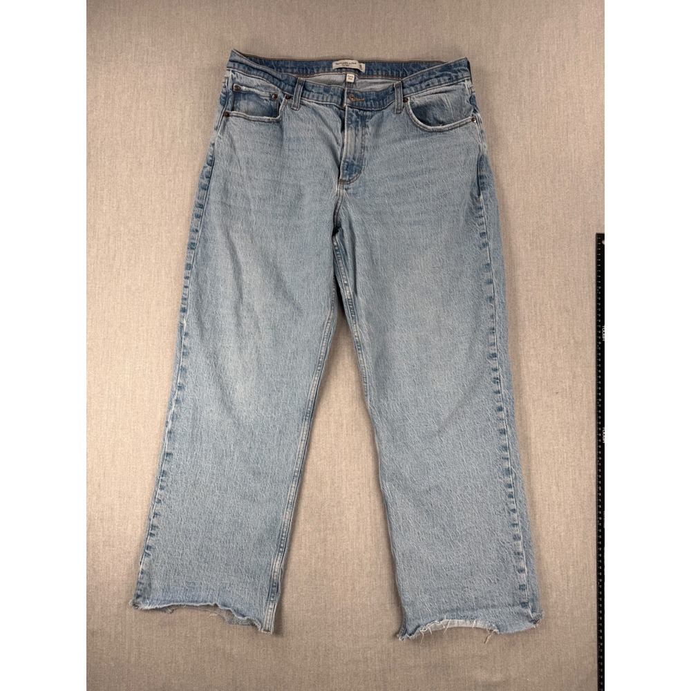 Abercrombie &‎ Fitch Curve Love The Baggy Low Rise Jeans Light Wash Blue 32 14S